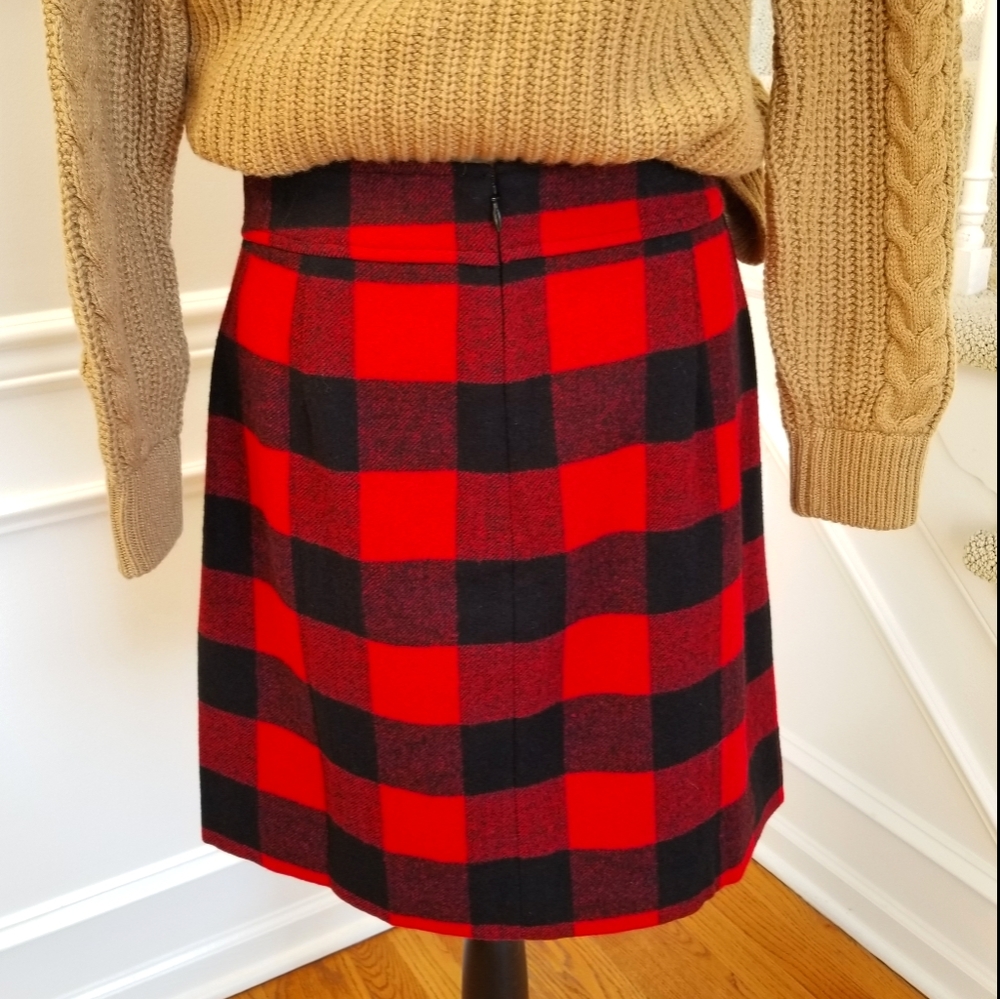 ๐ J Crew Red Black Buffalo Check Plaid Wool - Picture 3 of 3